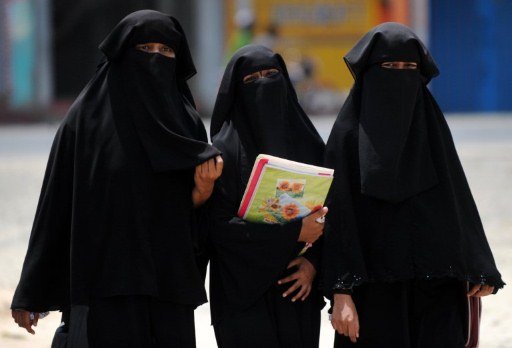  Pour un refus d’inscrire deux étudiantes en Niqab, la Faculté de Sousse attaquée par des salafistes