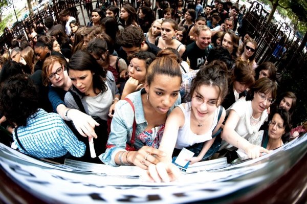  En France seulement depuis 3 ans, deux jeunes Albanais obtiennent le BAC S avec mention