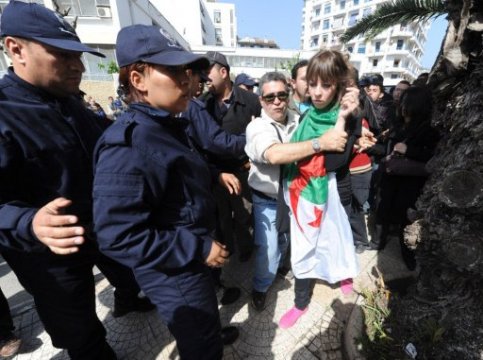  Algérie – La commémoration des événements du 5 octobre 88 réprimée