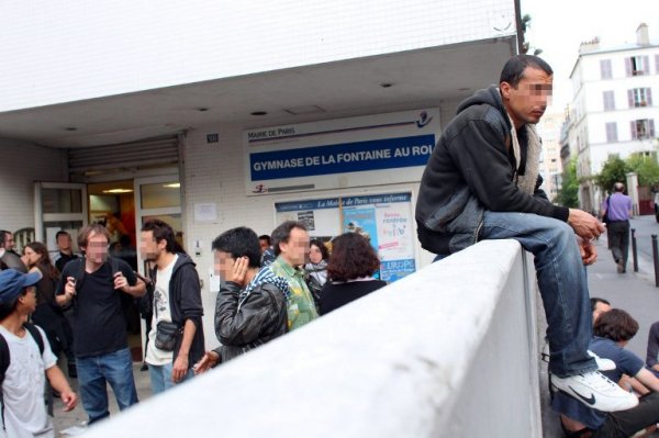  Des lycéens, mineurs isolés étrangers, dorment encore dehors à Paris