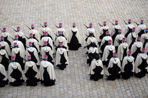  France. Les harkis s’invitent à la présidentielle