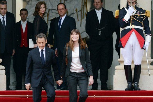  France. Une journée d’investiture sans fin pour François Hollande