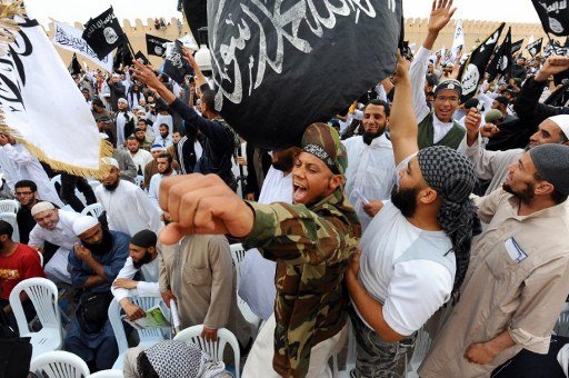  Billet. Tunisie. Les salafistes passent à la vitesse supérieure. Ennahdha aussi.