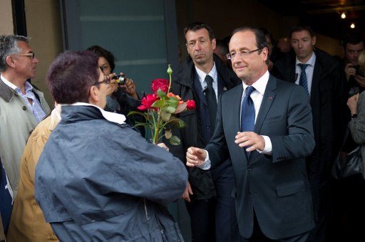  France. Visite surprise de François Hollande à la Grande Mosquée de Paris