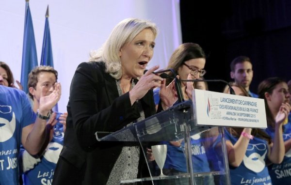  Marine Le Pen compare l’afflux de migrants aux invasions barbares « du IVe siècle » et demande à Anne Hidalgo de se voiler pour accueillir les clandestins