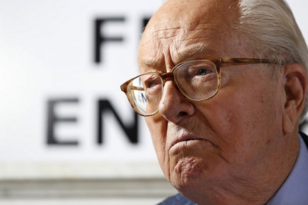  Jean-Marie Le Pen veut supprimer la double nationalité