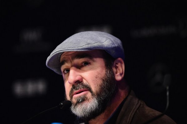  Le King Eric Cantona prêt à accueillir un réfugié chez lui