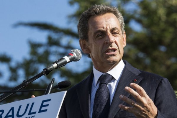  Nicolas Sarkozy régale la toile