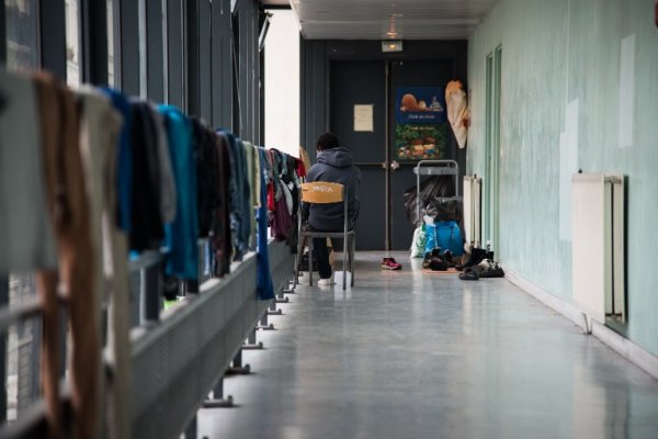  Migrants : Les associations se dressent contre l’évacuation du lycée Jean Jaurès (Paris 19)