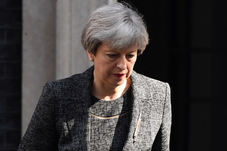  Theresa May : dissoudre pour se dissoudre