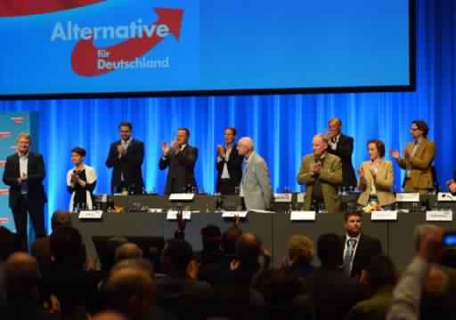  Des centaines de manifestants contre l’entrée de l’AfD au Bundestag