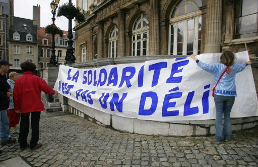  Ouverture sous haute tension du procès de trois militants pour leur aide à des migrants