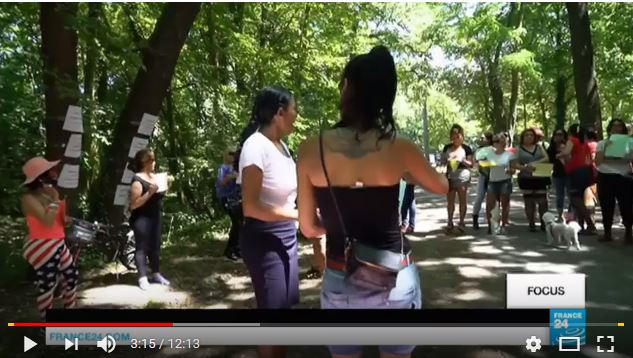  France : au bois de Boulogne, auprès des prostituées transgenres