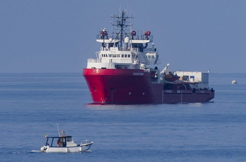  Ocean Viking débarque à Lampedusa