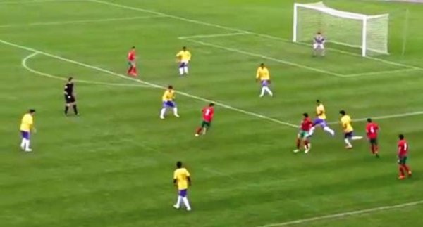  Le geste fou d’un jeune footballeur marocain