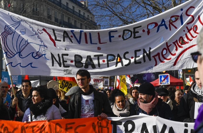  Manifestation retraites : les étudiants appellent à converger