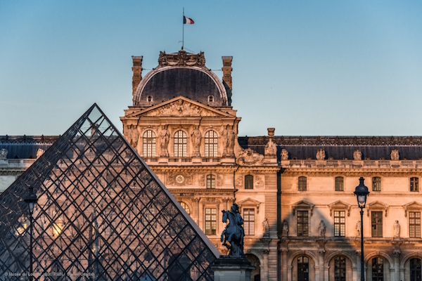  Lustres : Le Louvre confirme la « fake news »