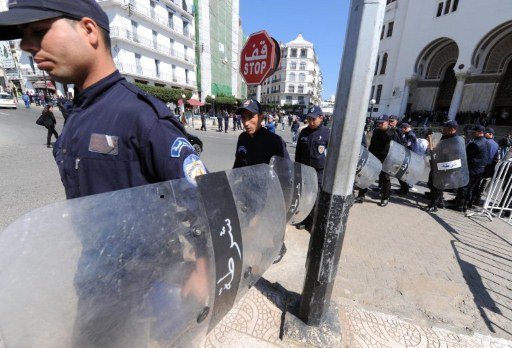  Algérie. Tour de vis sur les libertés associatives