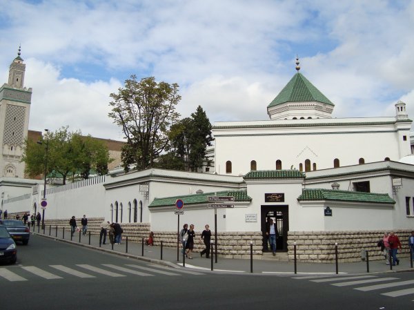  La Mosquée de Paris avance d’un jour la « nuit du doute » pour le début du Ramadan 2015