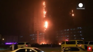  Émirats arabes unis : Spectaculaire incendie