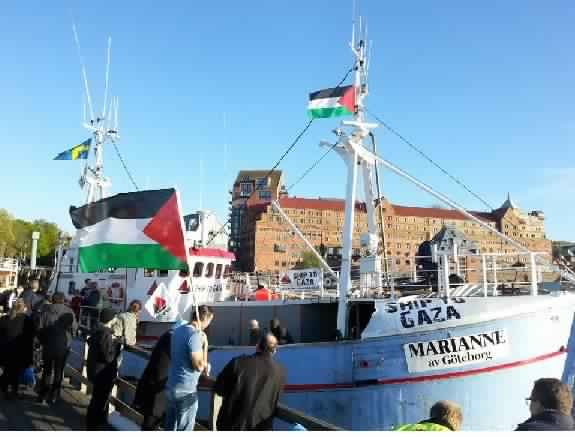  Moncef Marzouki à bord du navire arraisonné par la marine israélienne