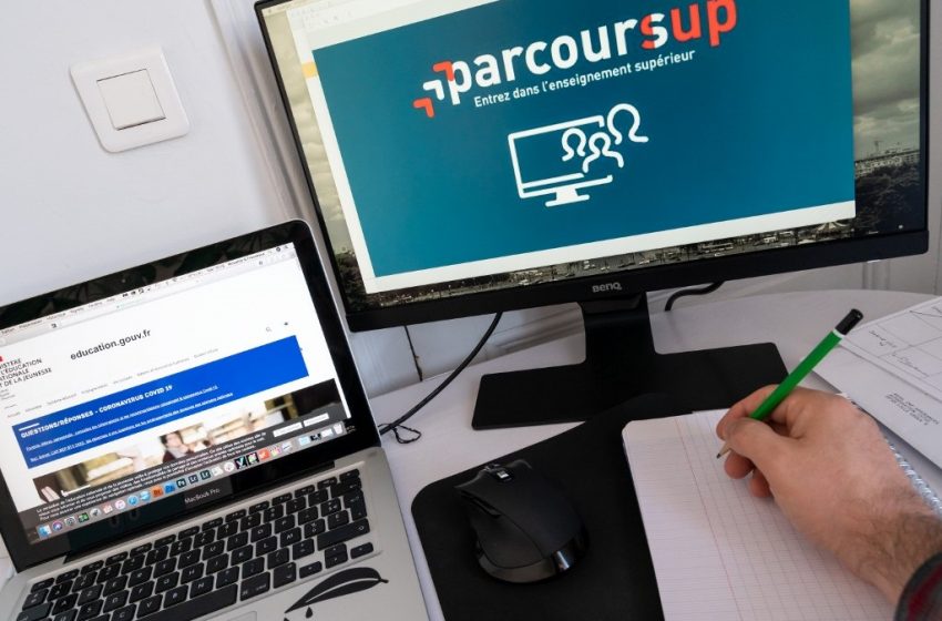  Parcoursup : plus de jeunes sans inscription que l’an passé