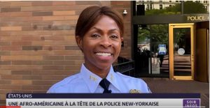 Juanita Holmes occupe un poste clé dans la police New yorkaise