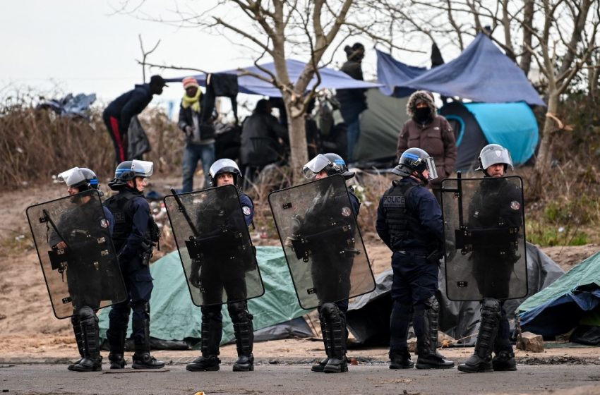  Calais : La France rappelée à l’ordre par la CNCDH