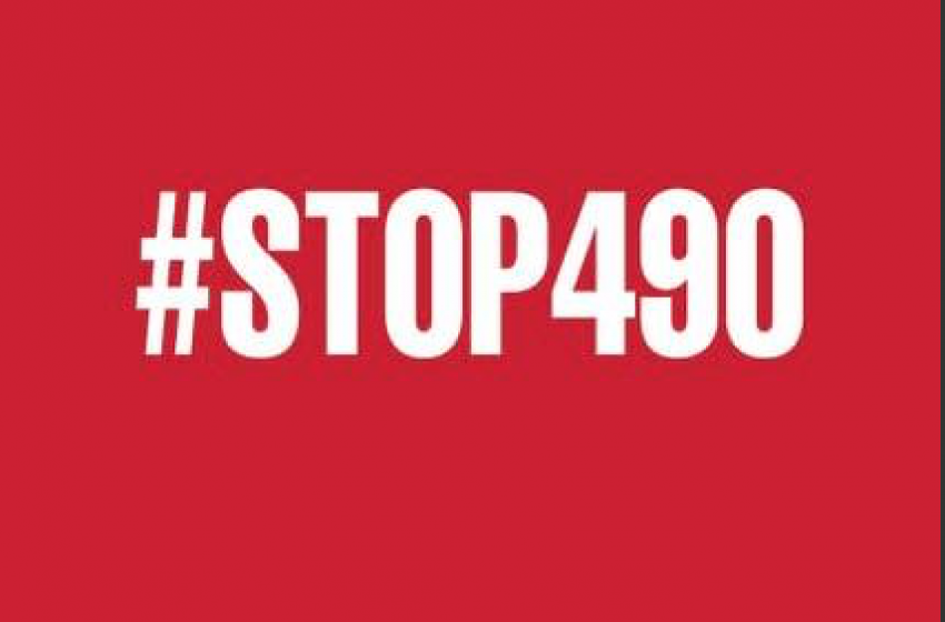  #Stop490 : mobilisation des « Hors-la-loi » pour dépénaliser les relations sexuelles hors mariage