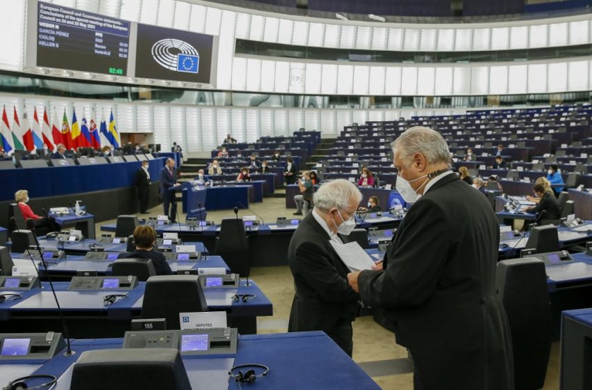  Le Parlement européen adopte une résolution controversée sur le Maroc