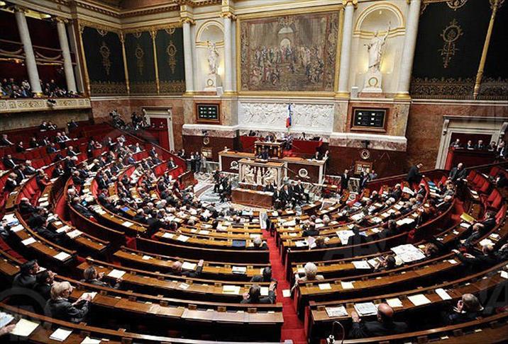  La France se dote d’un mécanisme de restitution des biens mal acquis