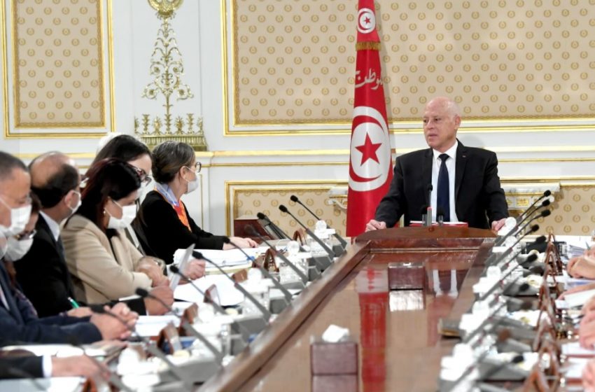  Tunisie. Dette publique : Saïed préconise des moyens non conventionnels