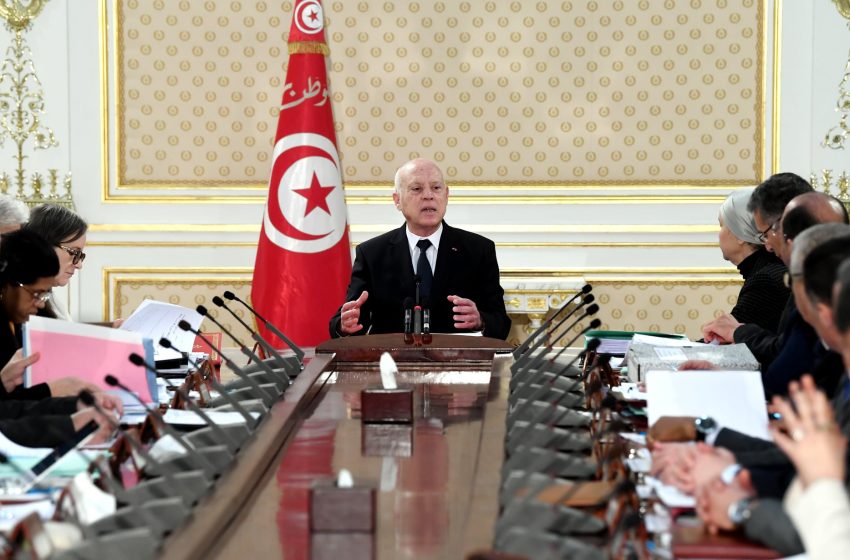  En Tunisie, la parenthèse d’une décennie d’élections libres se referme