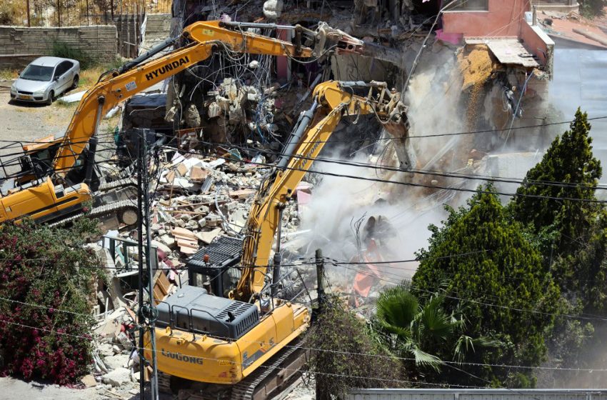  Bayt Mal Al-Qods. Un vaste programme de reconstruction des bâtiments délabrés dans la ville sainte