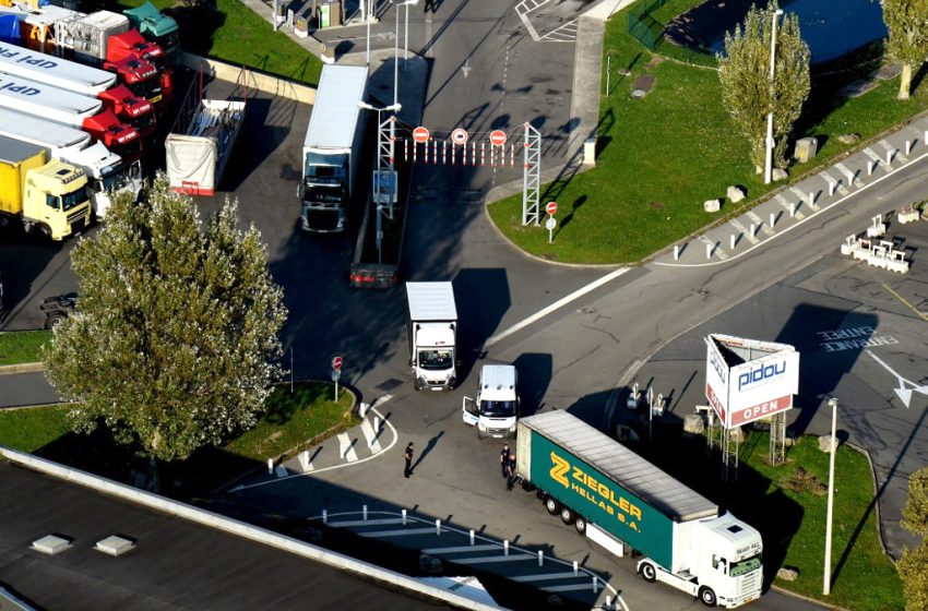  Calais. De possibles suites judiciaires pour un cas de violences policières