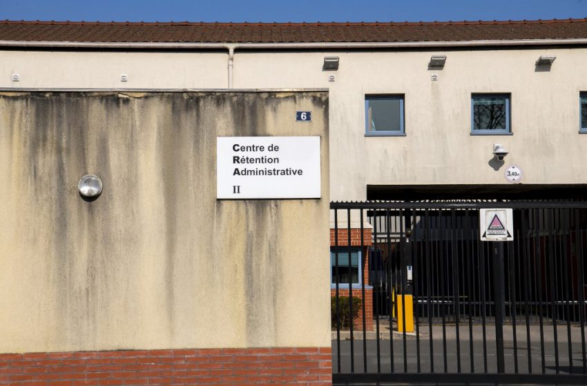  La contrôleure des prisons épingle encore les centres de rétention administrative