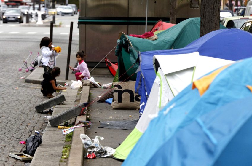  Mineures à la rue à Paris : impuissantes, les associations appellent la mairie à agir