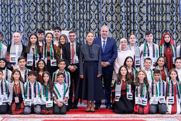  Bayt Mal Al Qods : La Princesse Lalla Hasnaa reçoit les enfants maqdessis des colonies