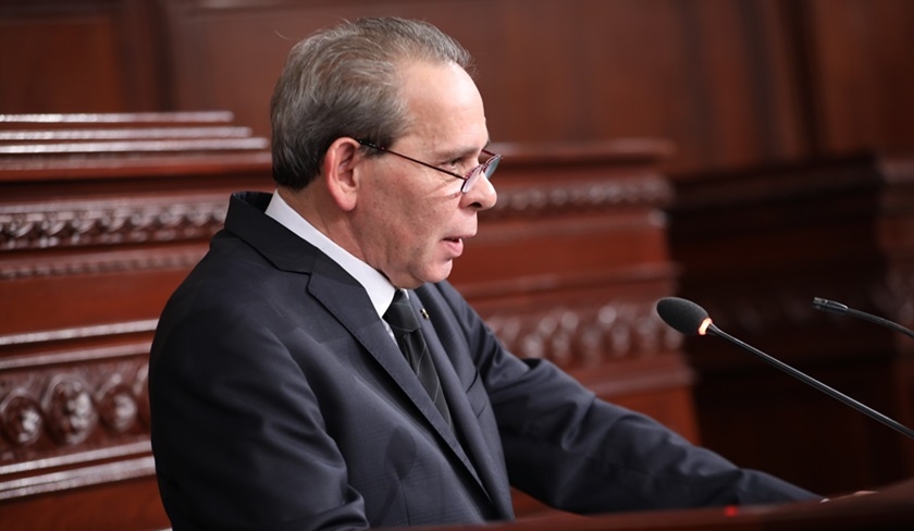  Tunisie. Bilingue, le discours du Premier ministre devant le Parlement fait polémique