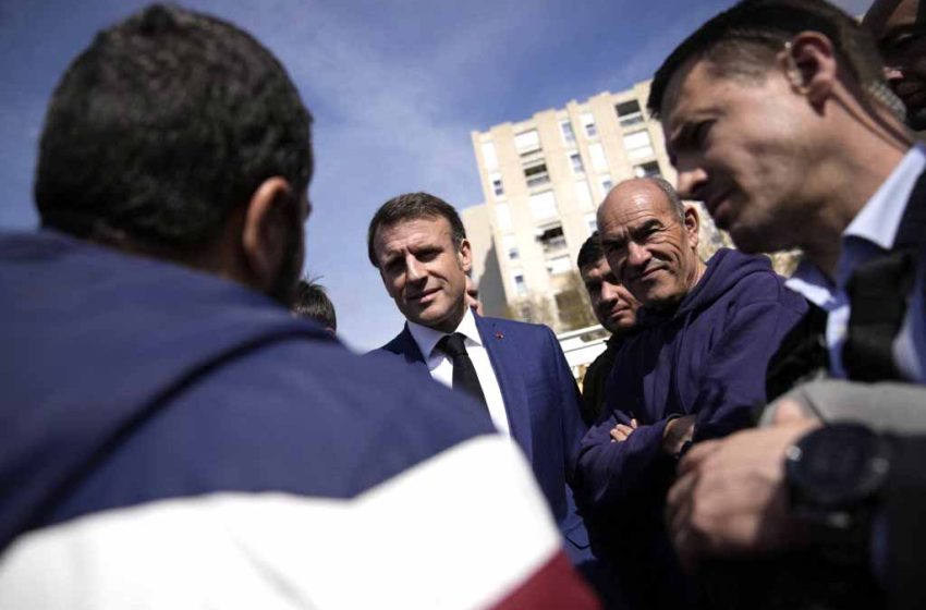  Macron interpellé à Marseille : «Aujourd’hui, qu’est-ce qu’on fait pour la Palestine ?»