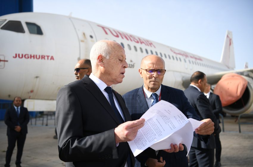  Tunisie. Le président Kais Saïed en visite inopinée à Tunisair