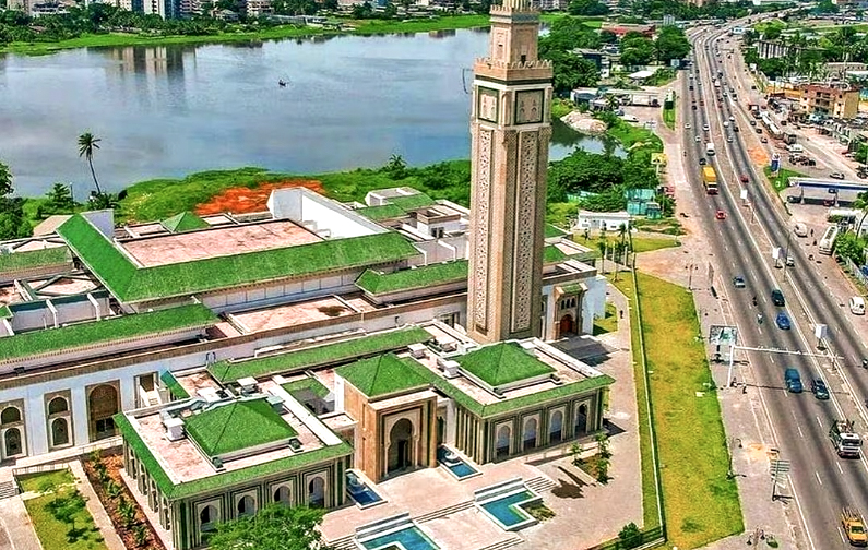  Ouverture officielle de la Mosquée Mohammed VI d’Abidjan