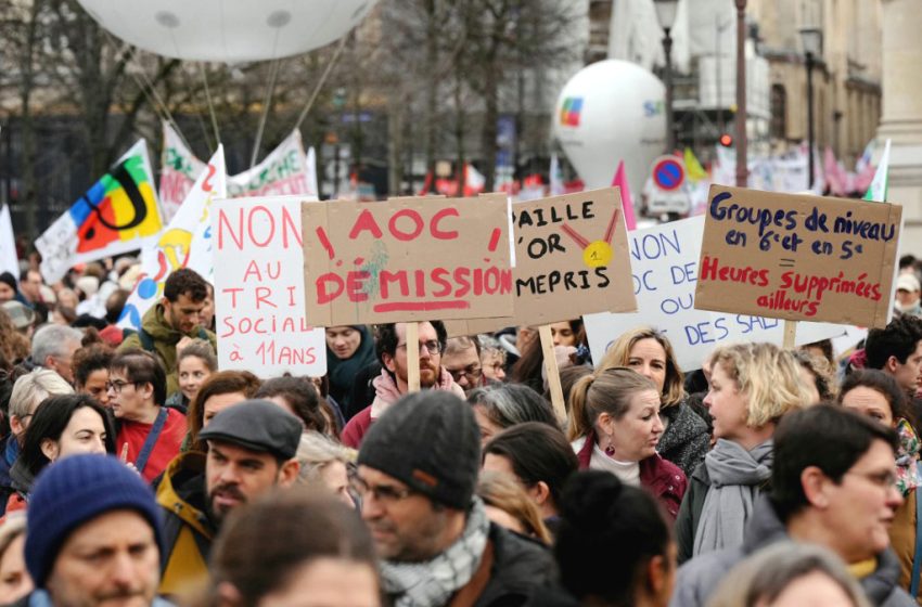  Education : grande manifestation contre le « choc des savoirs »