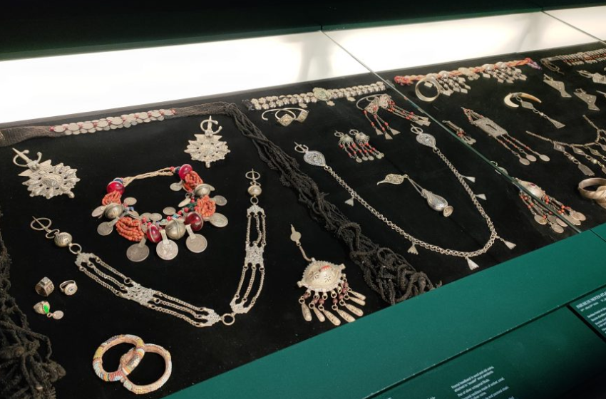  Doha. Exposition des « Bijoux berbères du Palais Royal » au Musée d’Art Islamique