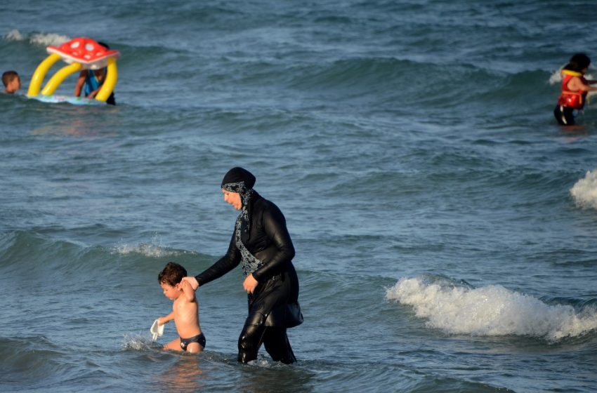  Arrêté « anti-burkini » suspendu par le tribunal administratif de Bastia