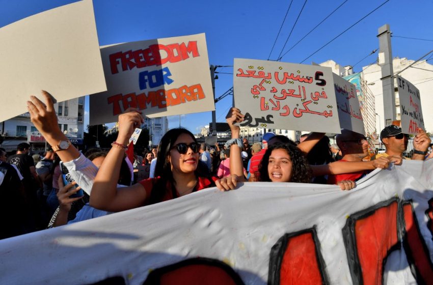  Point de vue – Tunisie. Quand l’Etat est traîné par les citoyens